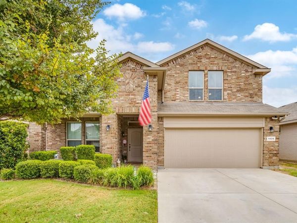1428 Doe Meadow Drive, Fort Worth, TX 76028