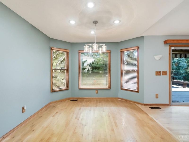 1589 Rockleigh Road, Washington Township, OH 45458 Photo 10
