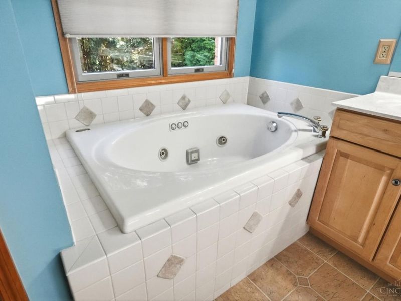 1589 Rockleigh Road, Washington Township, OH 45458 Photo 23