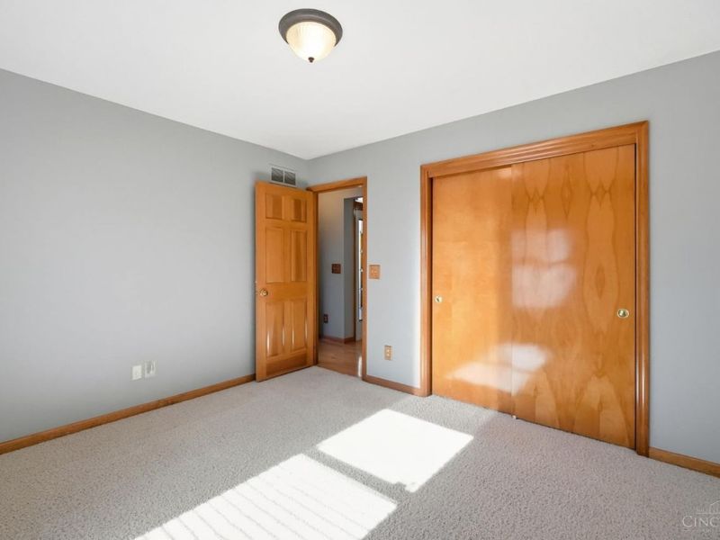 1589 Rockleigh Road, Washington Township, OH 45458 Photo 28