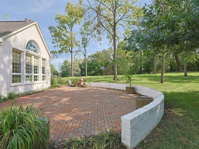 7355 Demar Road, Cincinnati, OH 45243 Photo 2