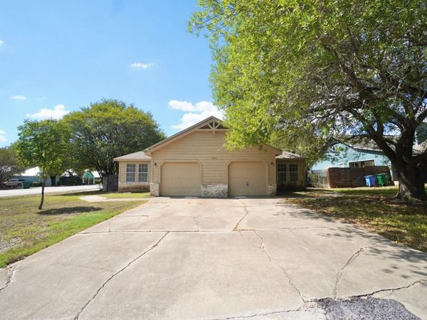 305 E Regatta CV, Unit A, Lakeway, TX 78734