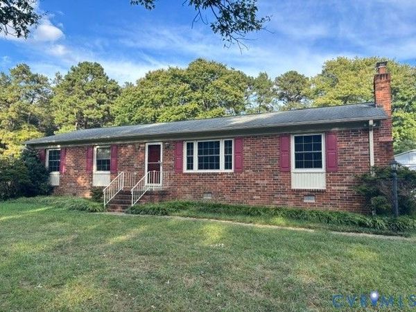 8396 Arnold Road , Mechanicsville, VA 23111