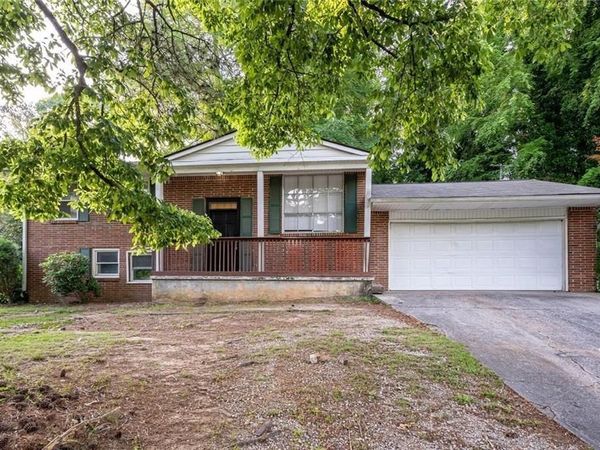 367 Camelot Parkway , Jonesboro, GA 30236