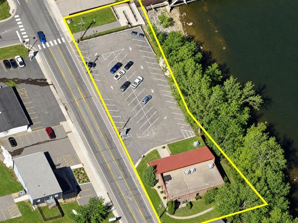 18 Riverside Avenue S, Sartell, MN 56377
