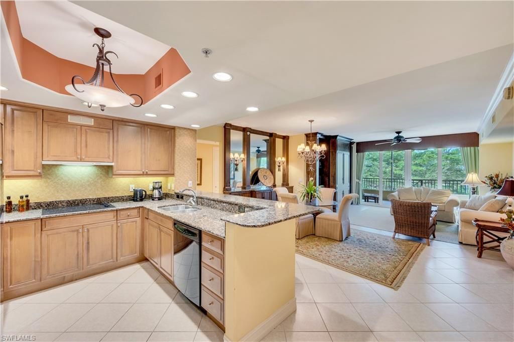 2728 Tiburon Blvd E, Unit 304, Naples, FL 34109 Photo