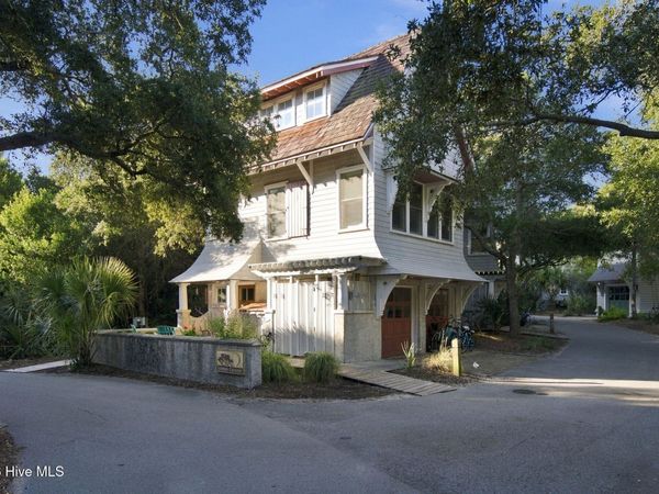 1 Sumners Crescent, Bald Head Island, NC 28461