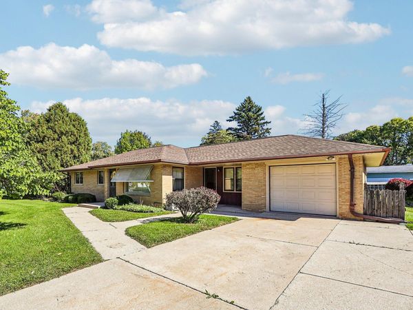 8516 N 54th St, Brown Deer, WI 53223