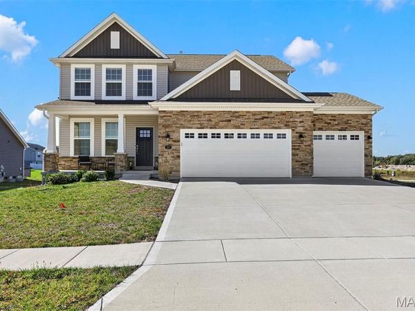335 Valley Bluff Drive, Wentzville, MO 63385