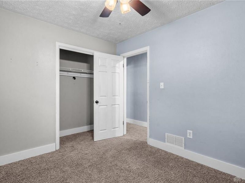 5014 Lesley Lane, Middletown, OH 45042 Photo 13