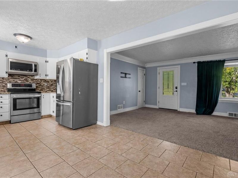 5014 Lesley Lane, Middletown, OH 45042 Photo 8