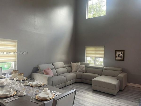 2400 SW 106th Ave , Miramar, FL 33025
