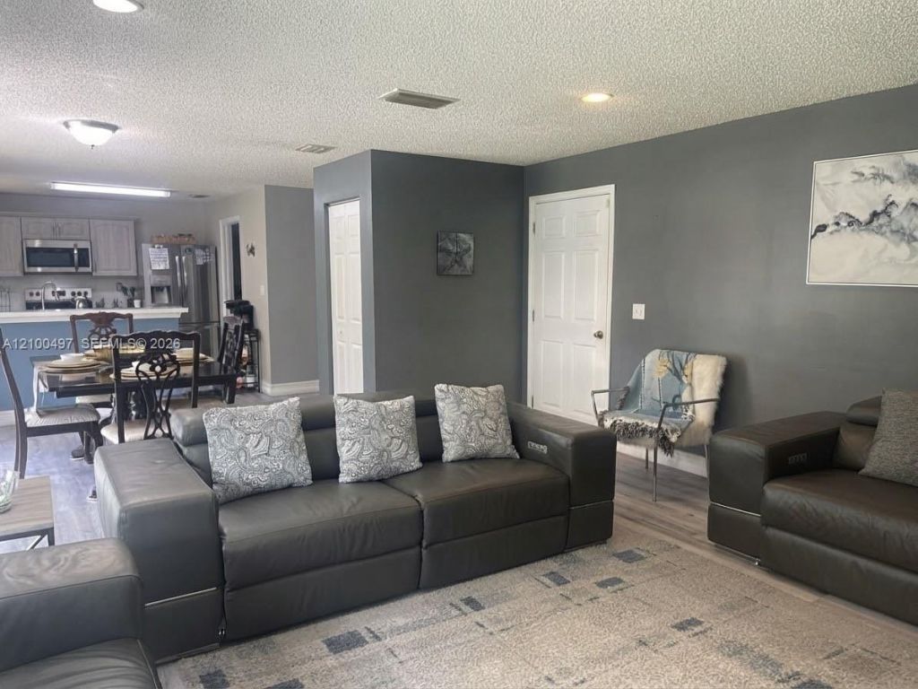 2400 SW 106th Ave , Miramar, FL 33025 Photo