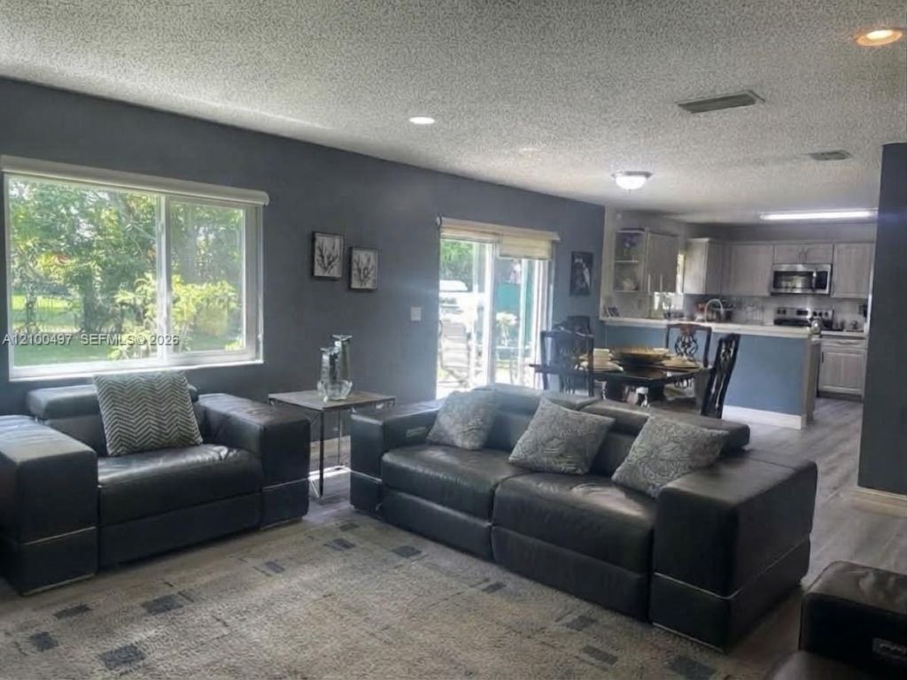 2400 SW 106th Ave , Miramar, FL 33025 Photo