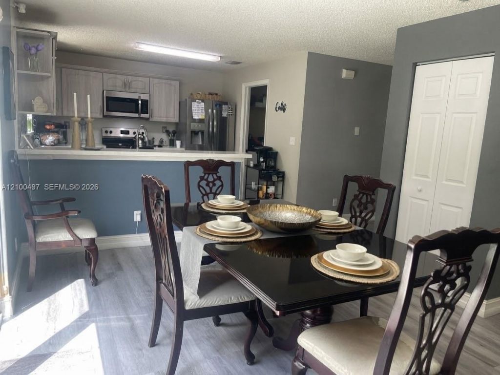 2400 SW 106th Ave , Miramar, FL 33025 Photo