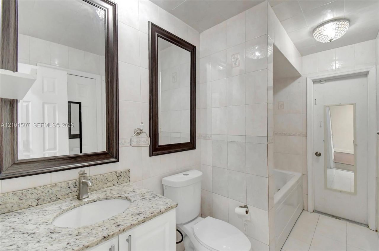 8960 Sunset Strip , Sunrise, FL 33322 Photo