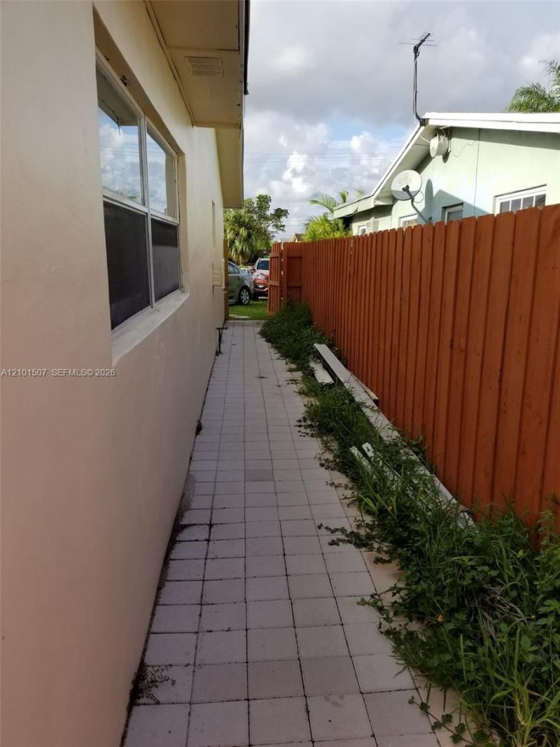 8960 Sunset Strip , Sunrise, FL 33322 Photo