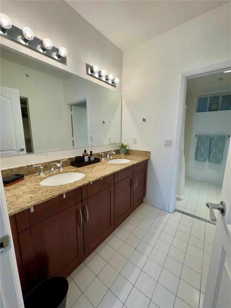7275 SW 90th Way , Unit 301, Miami, FL 33156 Photo
