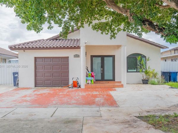 14926 SW 38th St , Miami, FL 33185