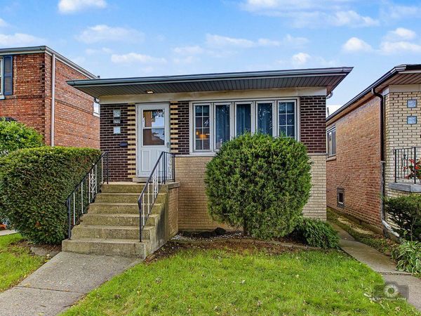 5104 S Menard Avenue , Chicago, IL 60638