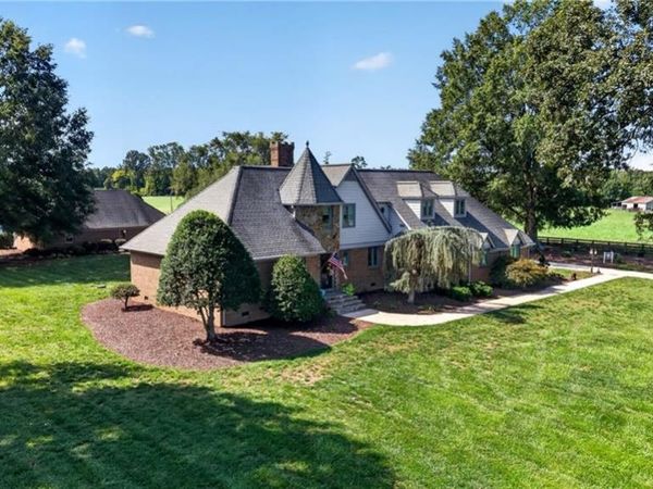 7086 Holts Store Road, Burlington, NC 27215