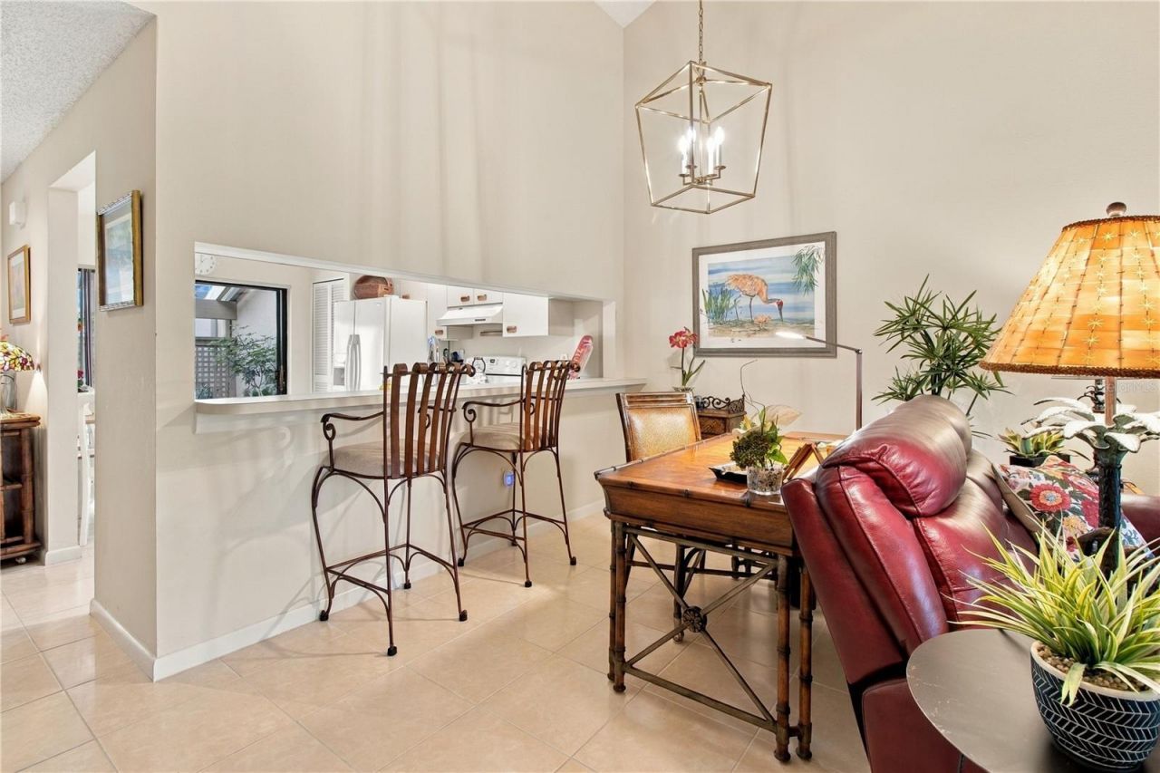 3123 Sandleheath, Unit 4, Sarasota, FL 34235 Photo