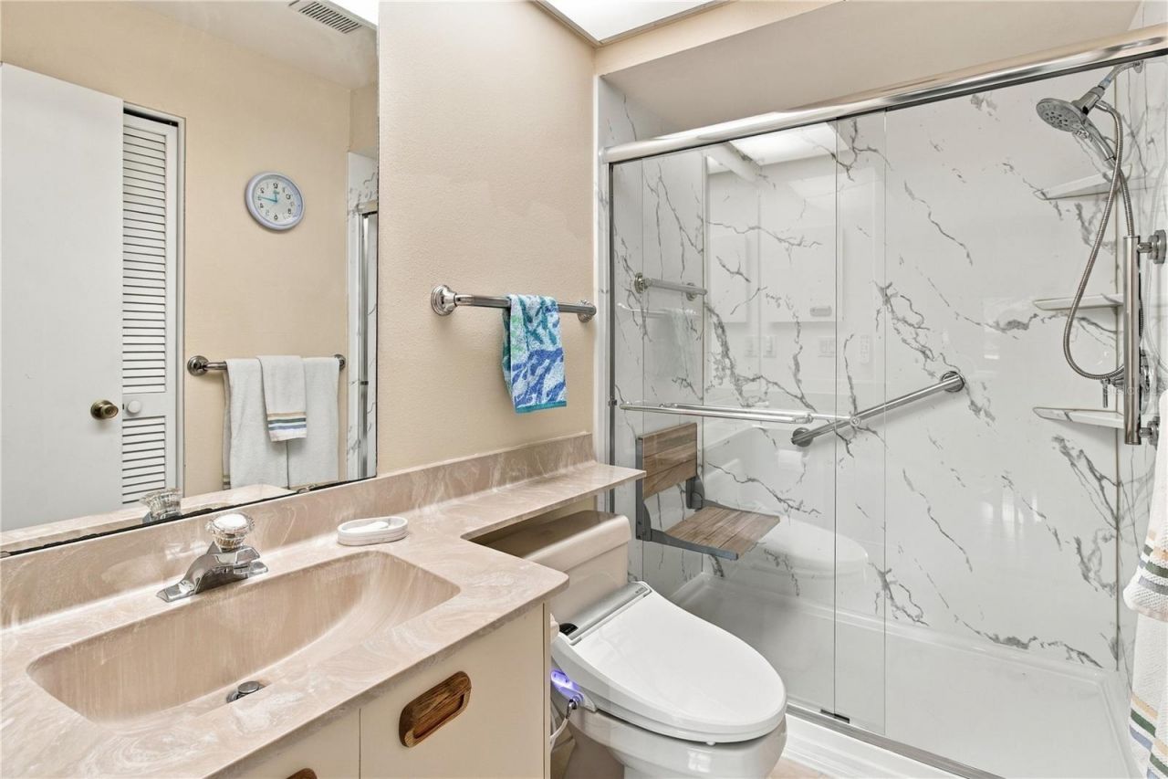 3123 Sandleheath, Unit 4, Sarasota, FL 34235 Photo