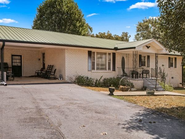 6171 Dug Hollow Rd, Bradyville, TN 37026