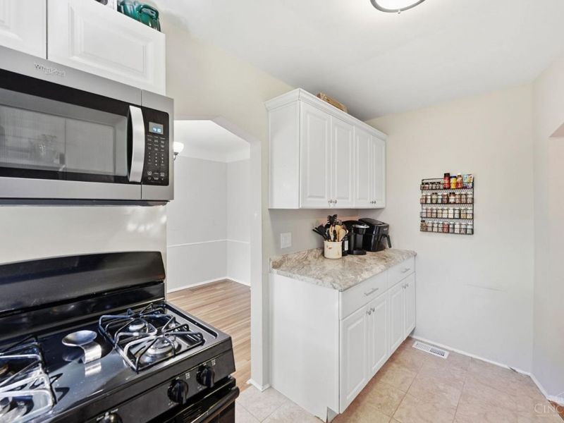 973 Edgetree Lane, Cincinnati, OH 45238 Photo 10