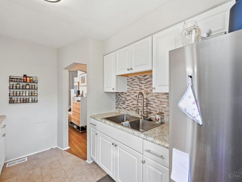 973 Edgetree Lane, Cincinnati, OH 45238 Photo 11
