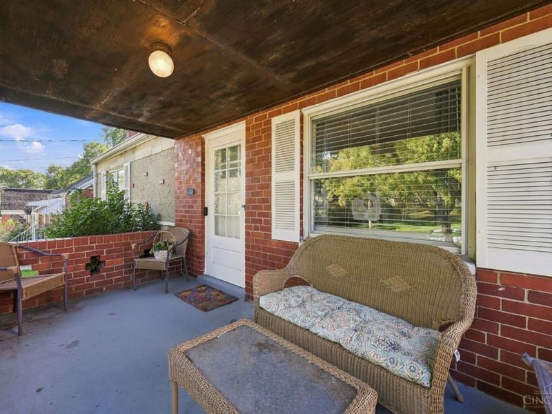 973 Edgetree Lane, Cincinnati, OH 45238 Photo 3