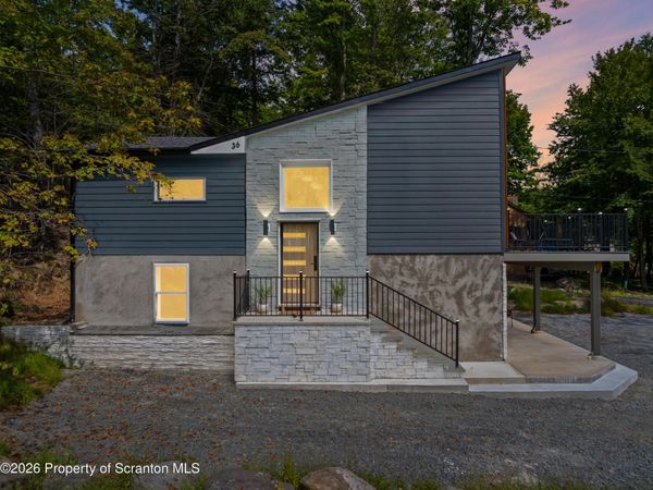 1002 Bison Trail , Lake Ariel, PA 18436