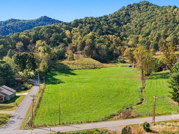 000 Beaverdam Road, Canton, NC 28716