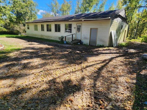 8721 Bluewater Highway, Saranac, MI 48881