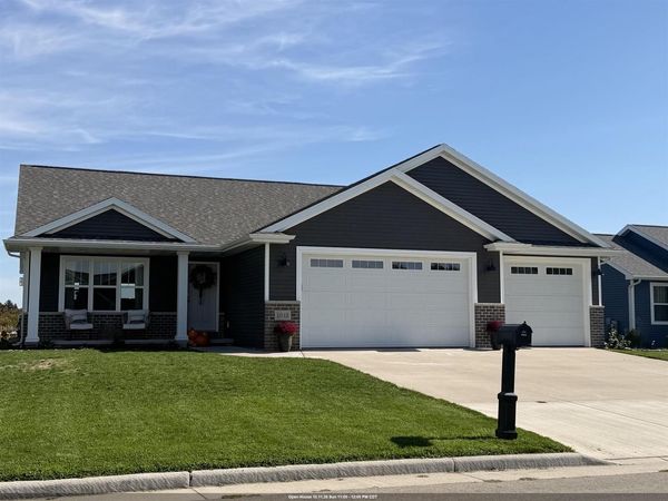 1013 GRASSY MEADOW LANE, Menasha, WI 54952