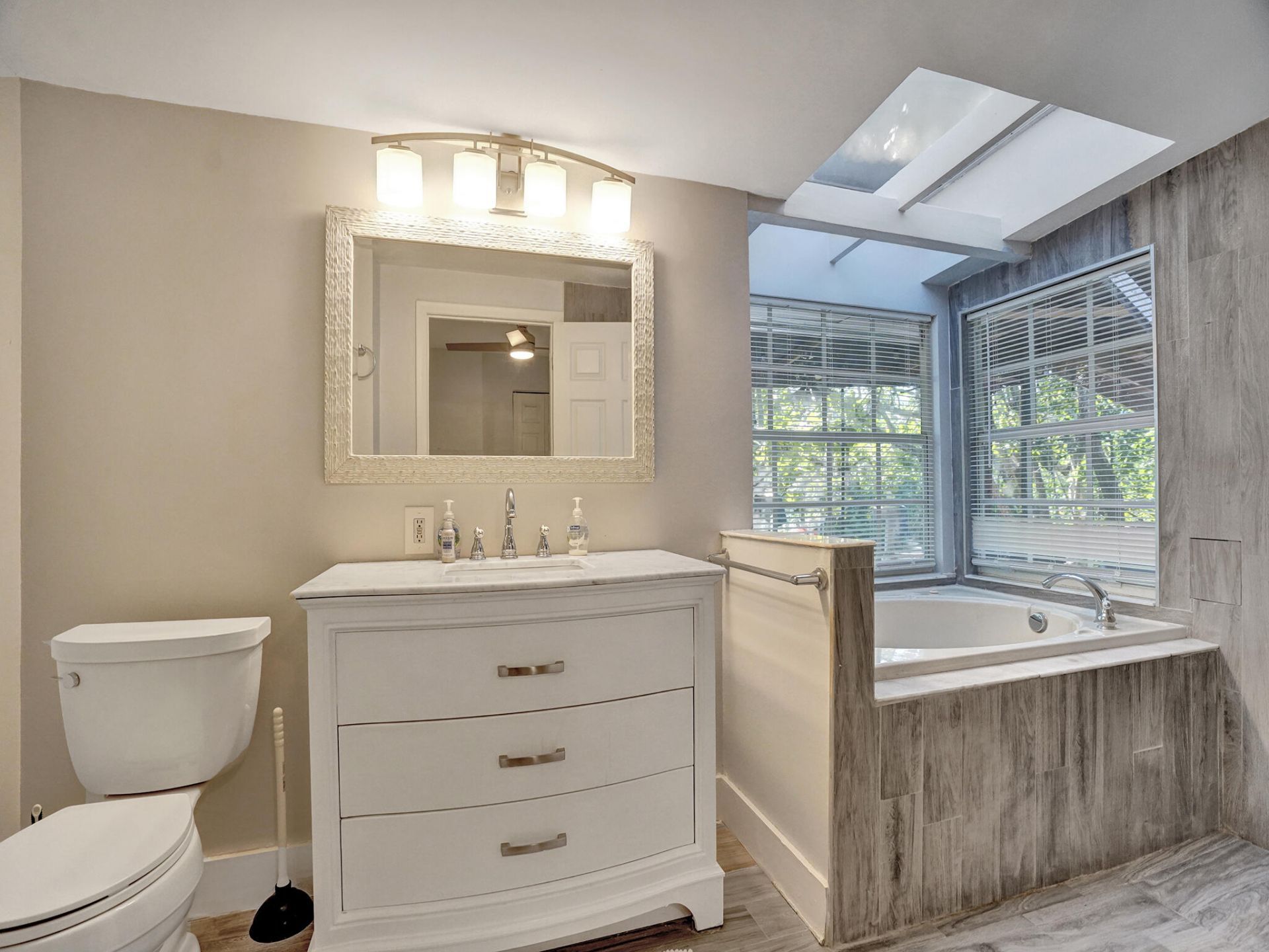 720 SW 11th Court, Fort Lauderdale, FL 33315 Photo