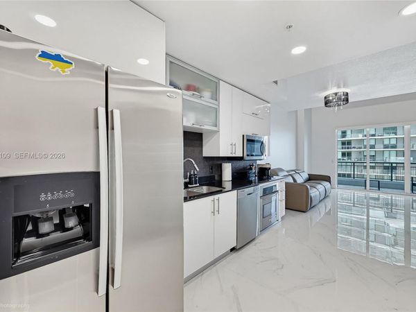 60 SW 13th St , Unit 2608, Miami, FL 33130