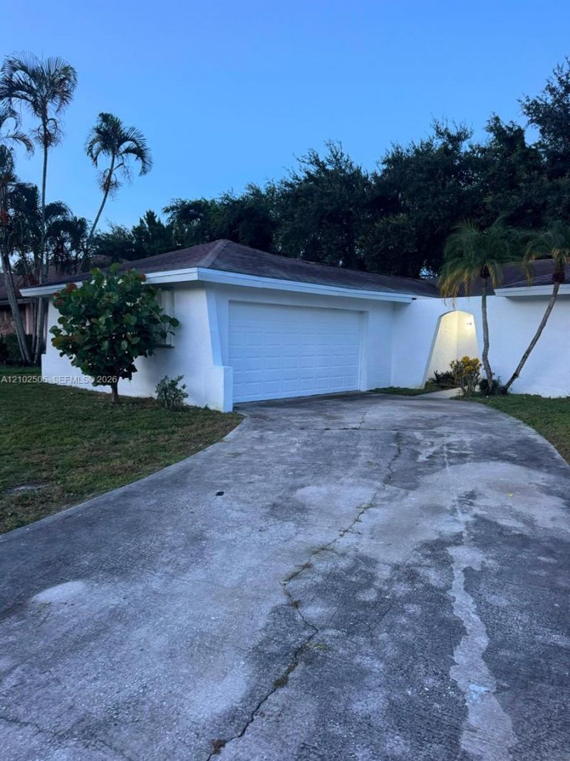 844 Ryanwood Dr , Unit #, West Palm Beach, FL 33413 Photo