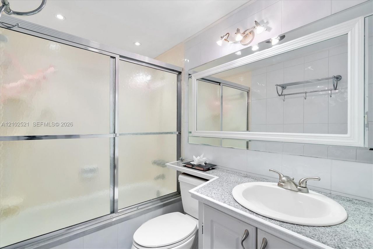 2100 Sans Souci Blvd , Unit B111, North Miami, FL 33181 Photo