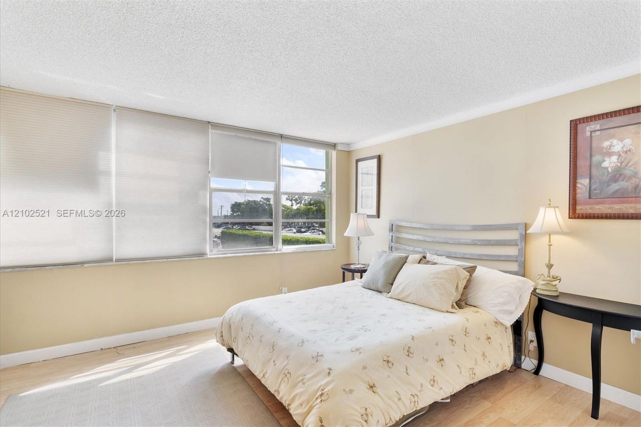 2100 Sans Souci Blvd , Unit B111, North Miami, FL 33181 Photo