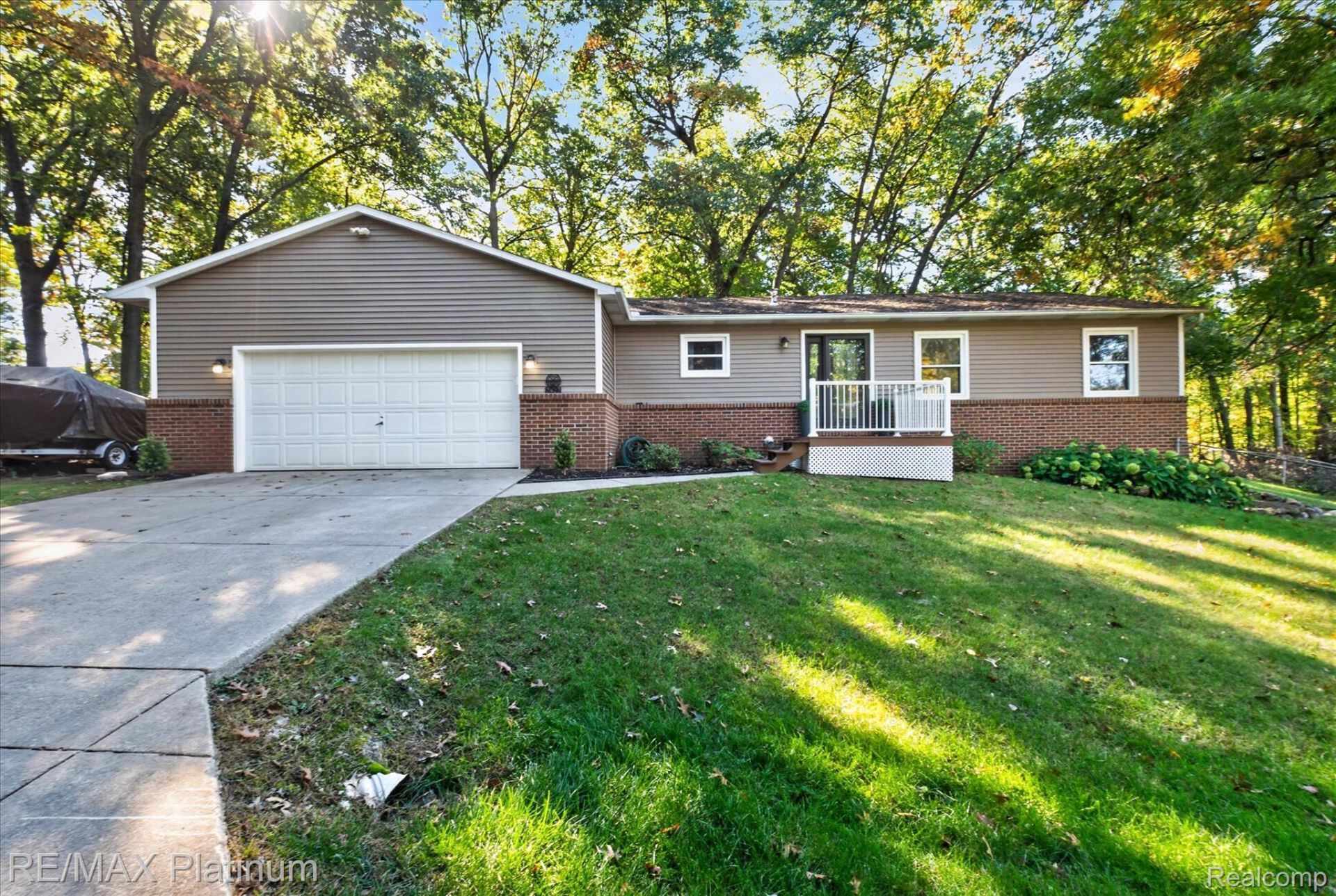 2822 Macomb Street, Hamburg Township, Mi 48169 Main Photo