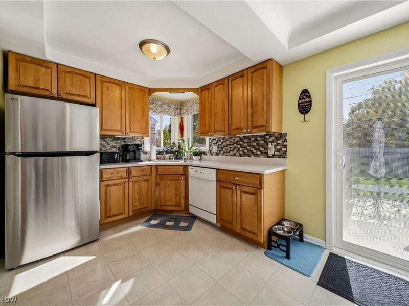 294 E 323rd Street, Willowick, OH 44095 Photo 12