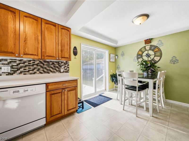 294 E 323rd Street, Willowick, OH 44095 Photo 13