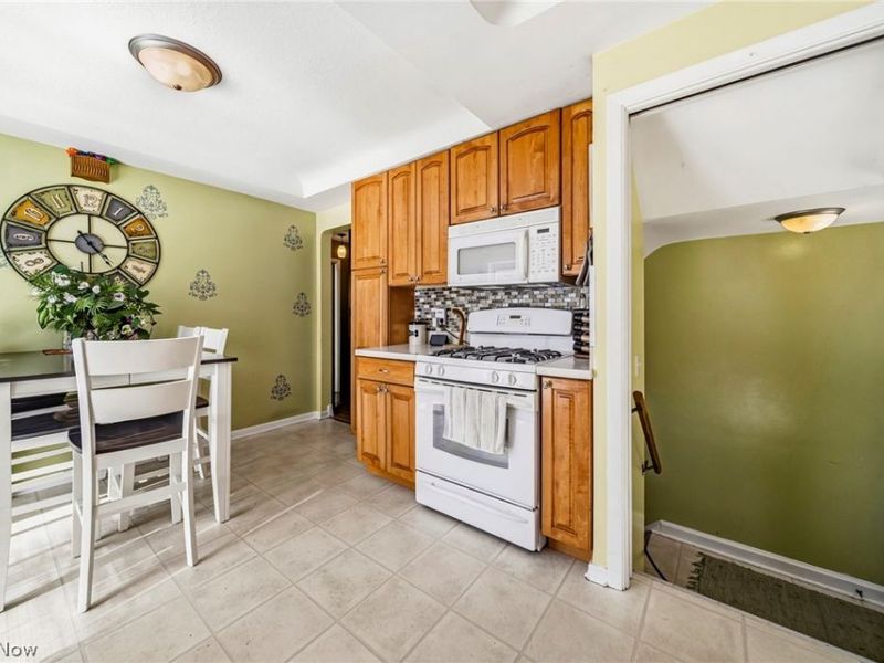 294 E 323rd Street, Willowick, OH 44095 Photo 14