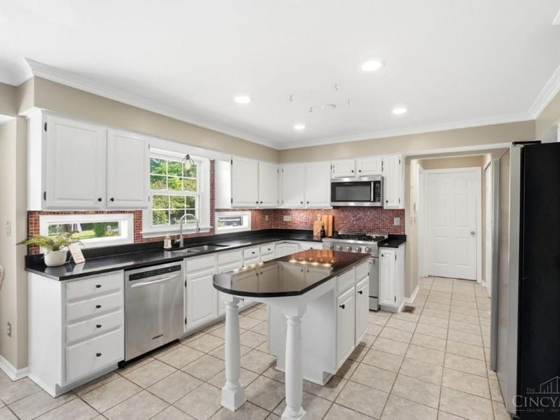 8218 Eagle Ridge Drive, West Chester, OH 45069 Photo 20