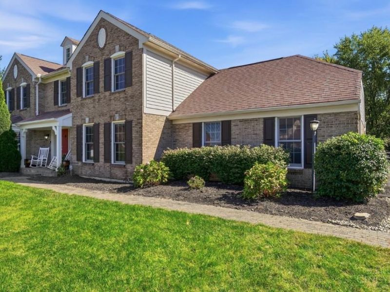 8218 Eagle Ridge Drive, West Chester, OH 45069 Photo 4