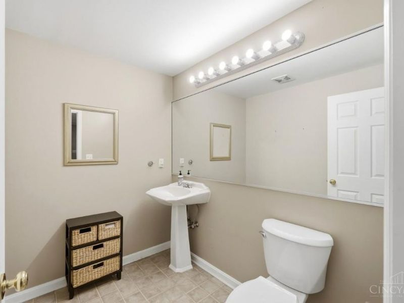 8218 Eagle Ridge Drive, West Chester, OH 45069 Photo 65