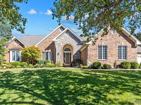 2746 Wynncrest Manor Drive, Wildwood, MO 63005