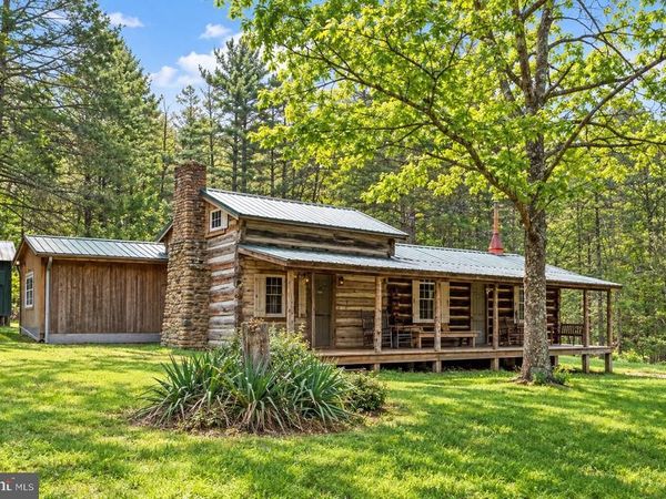 208 JAKES LANE, DEERFIELD, VA 24432