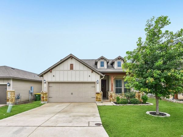 4927 RANAHAN PASS, St Hedwig, TX 78152